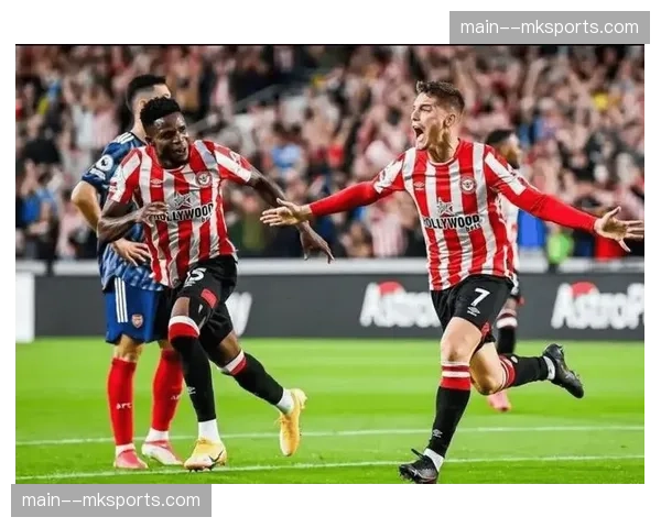 利兹联布伦特福德战术风格冲突 高位压迫对阵稳固防反的经典博弈